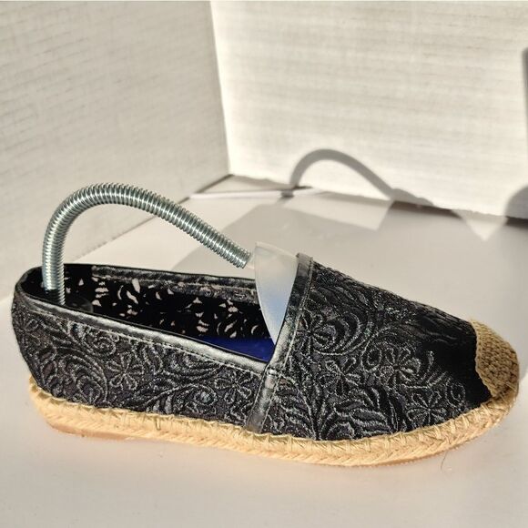 Jeffery Campbell  - Picture 13 of 15